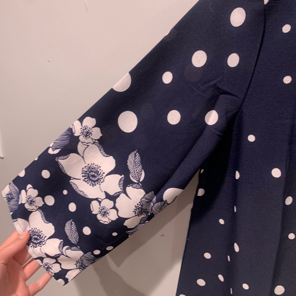 Navy Blue and White Polka Dot and Floral Print Tunic Dress - Picture 4 of 8